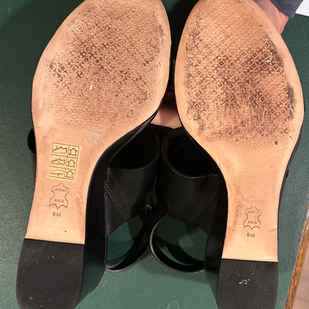 Tory Burch Black Sandals with Gold Emblem - Picture 4 of 4